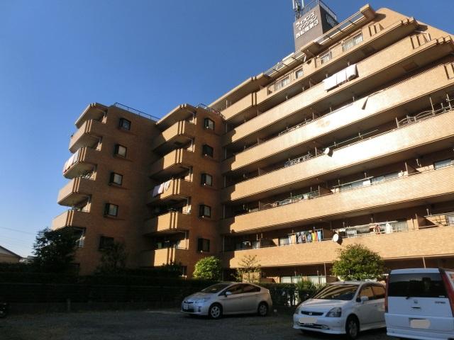 Local appearance photo. Local (11 May 2013) Shooting