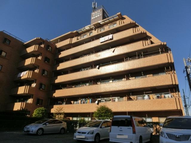 Local appearance photo. Local (11 May 2013) Shooting