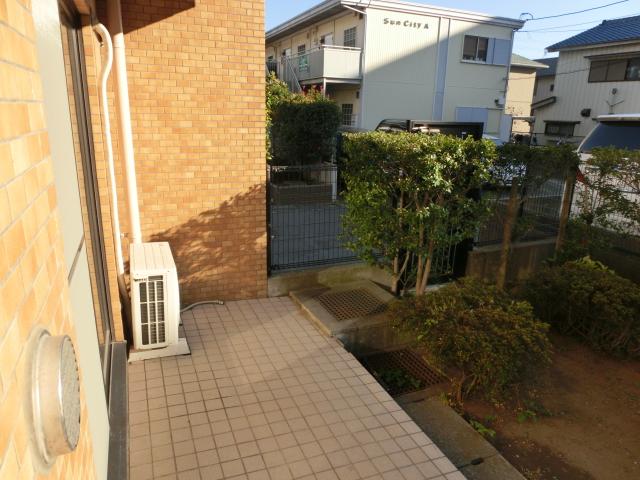 Garden. Local (11 May 2013) Shooting