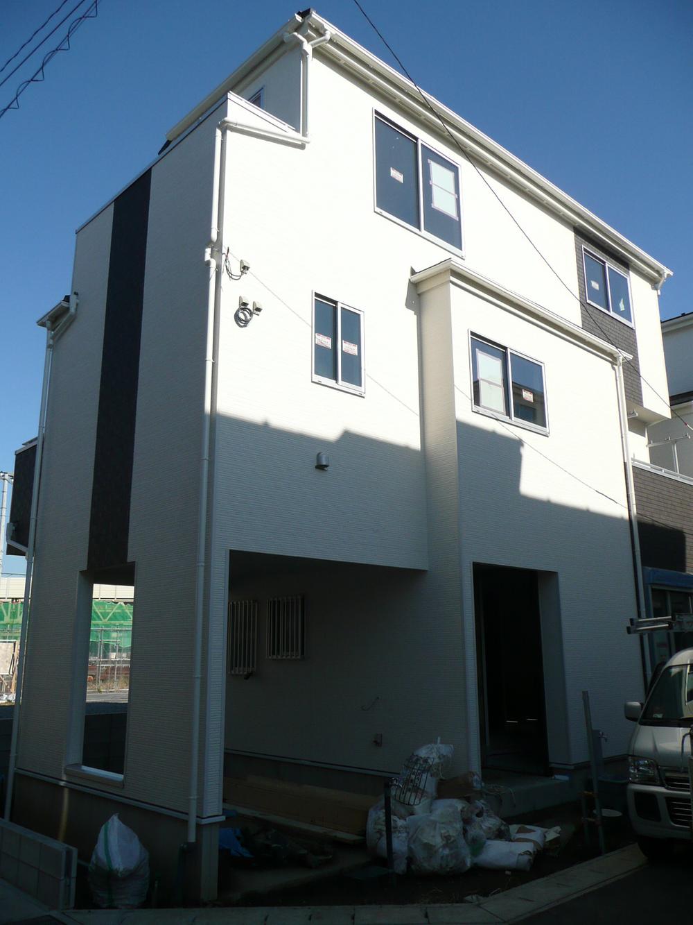 Local appearance photo. The building was completed. Please preview means because also we are done cleaning.