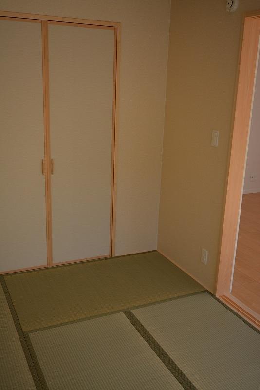 Non-living room. Building 2 Japanese-style room