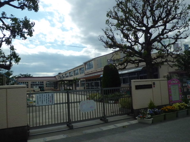 kindergarten ・ Nursery. Lily stand nursery school (kindergarten ・ 202m to the nursery)