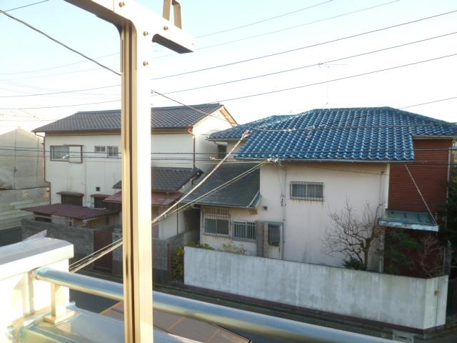 View photos from the dwelling unit. View from the site (December 2013) Shooting