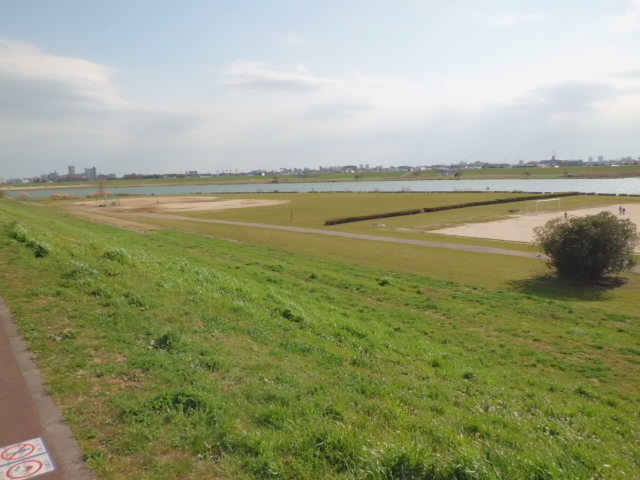 park. 659m until the Edogawa river green space (park)