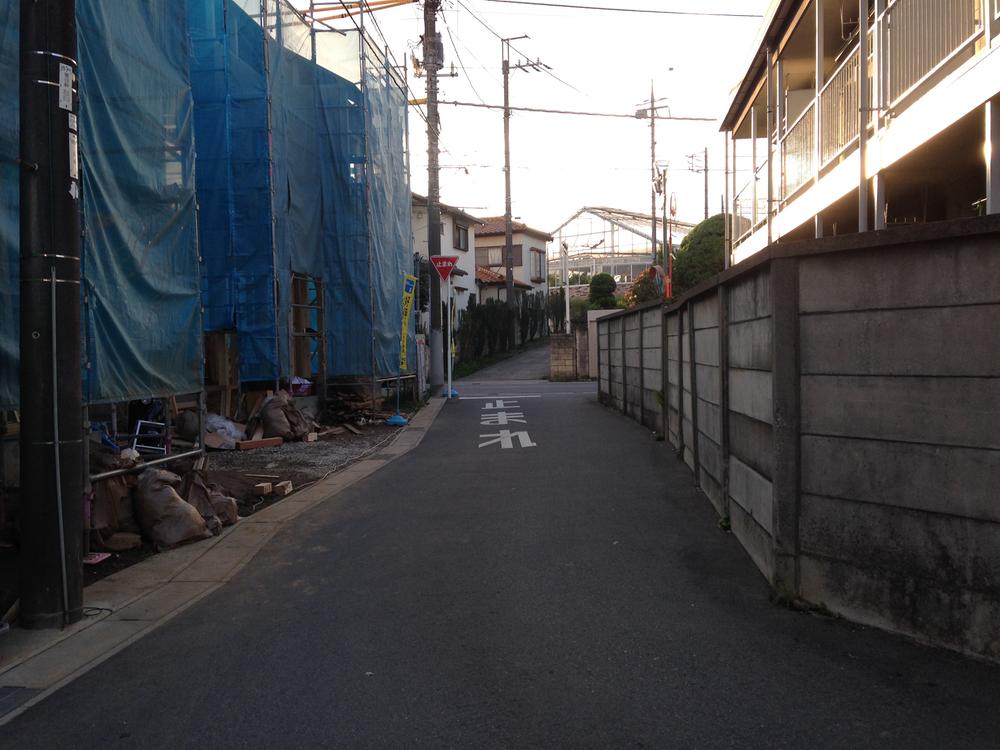 Local photos, including front road. Local (10 May 2013) Shooting