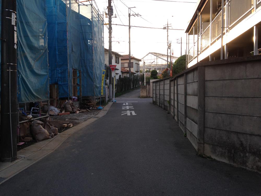 Local photos, including front road. Local (10 May 2013) Shooting