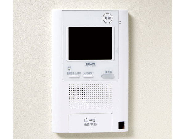 Security.  [Hands-free color TV monitor with intercom] System that can check the shared entrance of visitors in the image and sound. Recording the intercom ・ Recording function and voice message memo function, Announcement of the arrival of the delivery box, Operation of security sensors, etc., Advanced features have been installed. Also, To adopt an easy-to-use touch panel, Also consideration to usability.