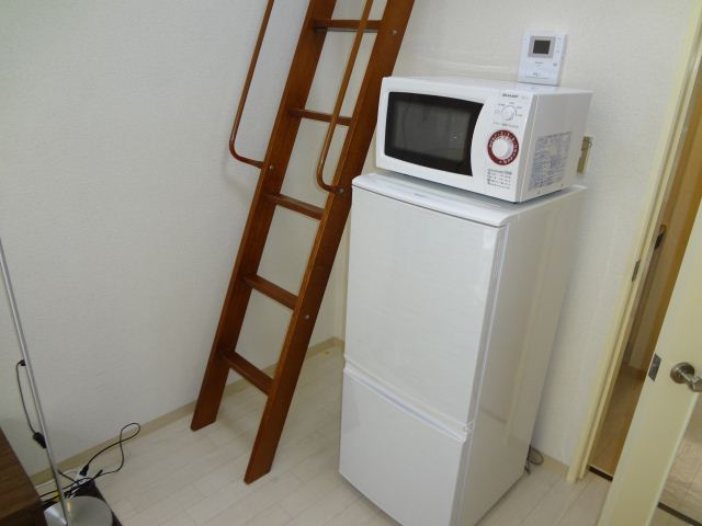 Other Equipment. refrigerator, With microwave