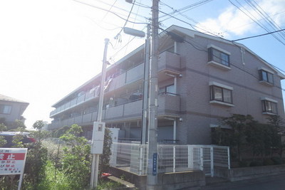 Building appearance. RC apartment of peace of mind ・ South is facing