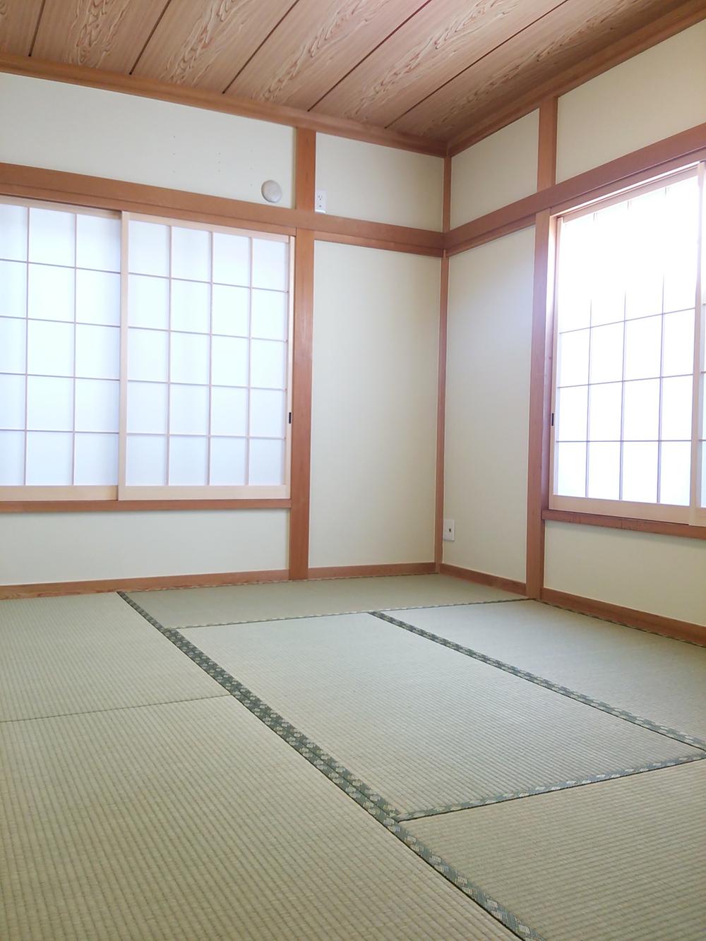Non-living room. It is the second floor of a Japanese-style room