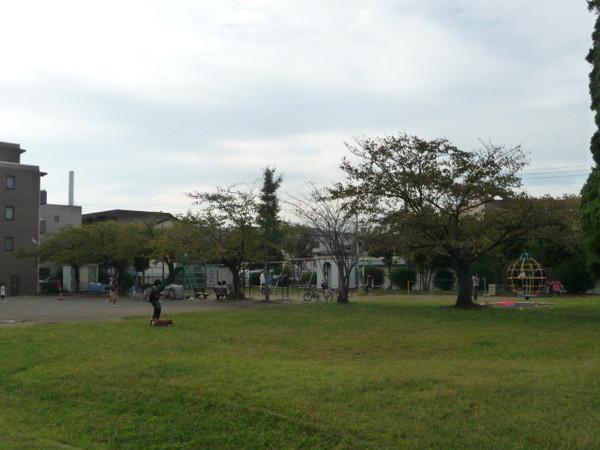 Other. Park is about 50m to.