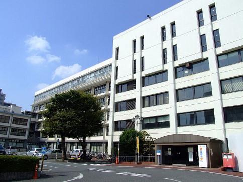 Government office. 1261m Ichikawa to City Hall (government office)