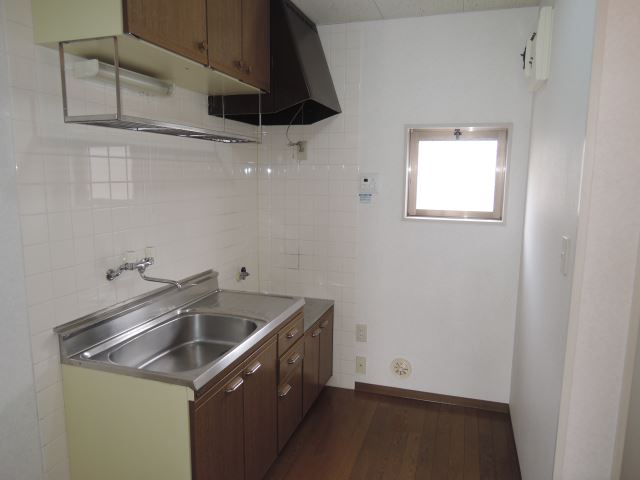 Kitchen. Clean kitchen spread