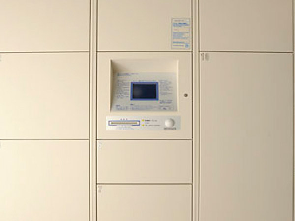 Other.  [Home delivery locker] Set up a home delivery locker available 24 hours a day on the first floor. You can receive the luggage even at the time of your absence.
