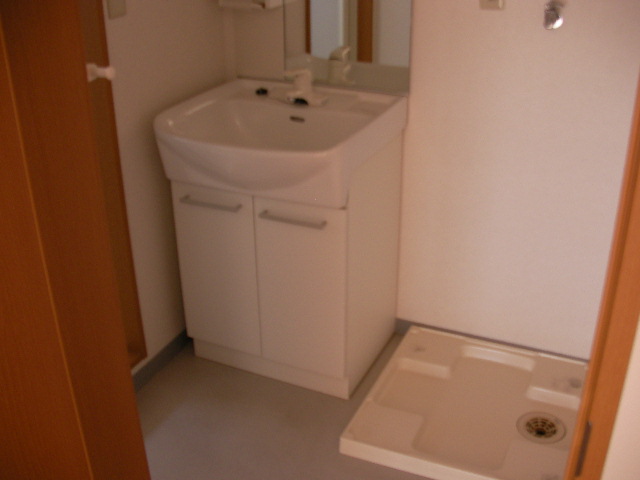 Washroom. With separate wash basin in the dressing room, Also put course washing machine.