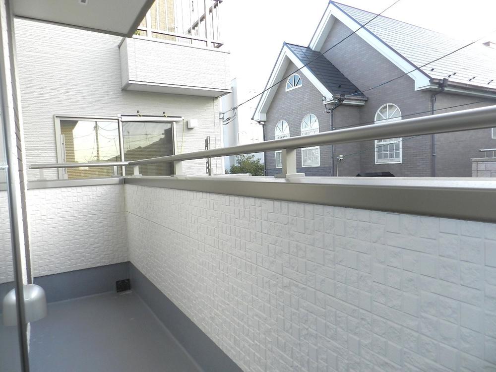 Balcony. Second floor balcony