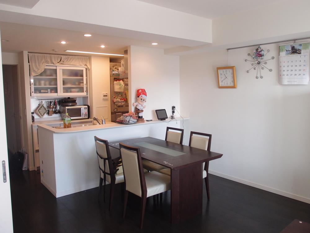 Living. Living dining 12.1 tatami Good per yang!