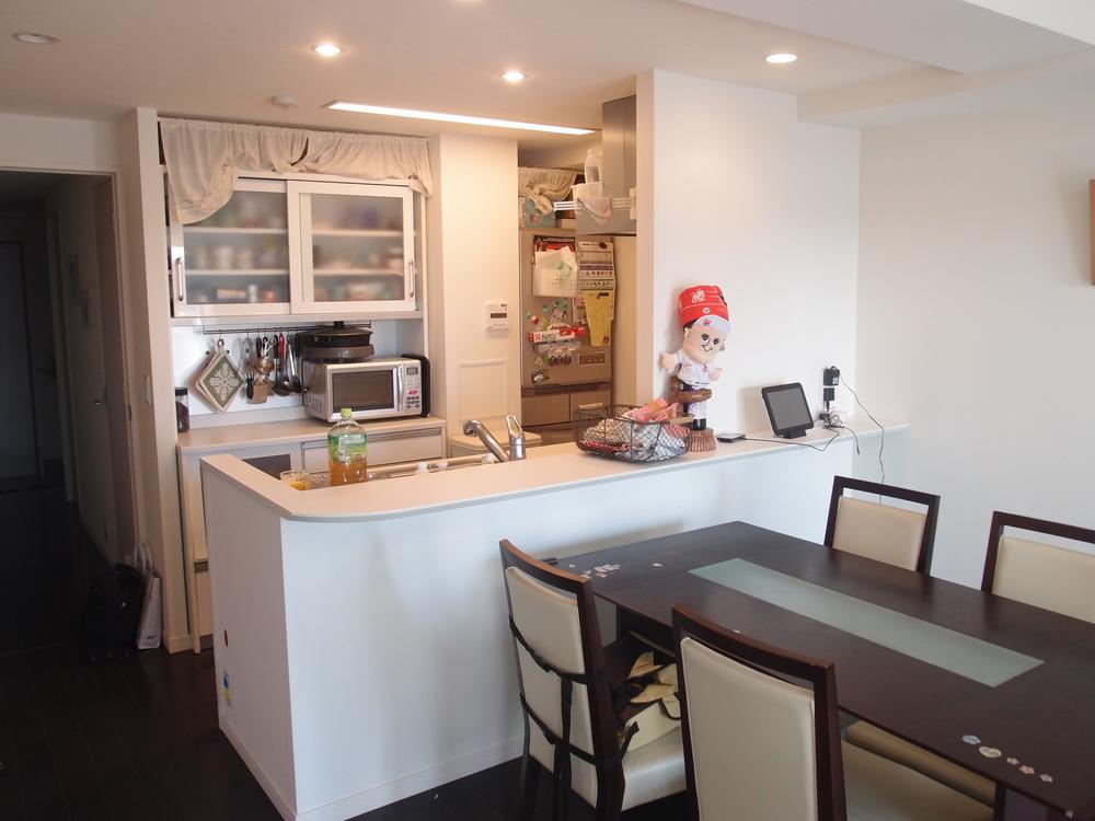 Living. Overlooking the kitchen direction from a living-dining