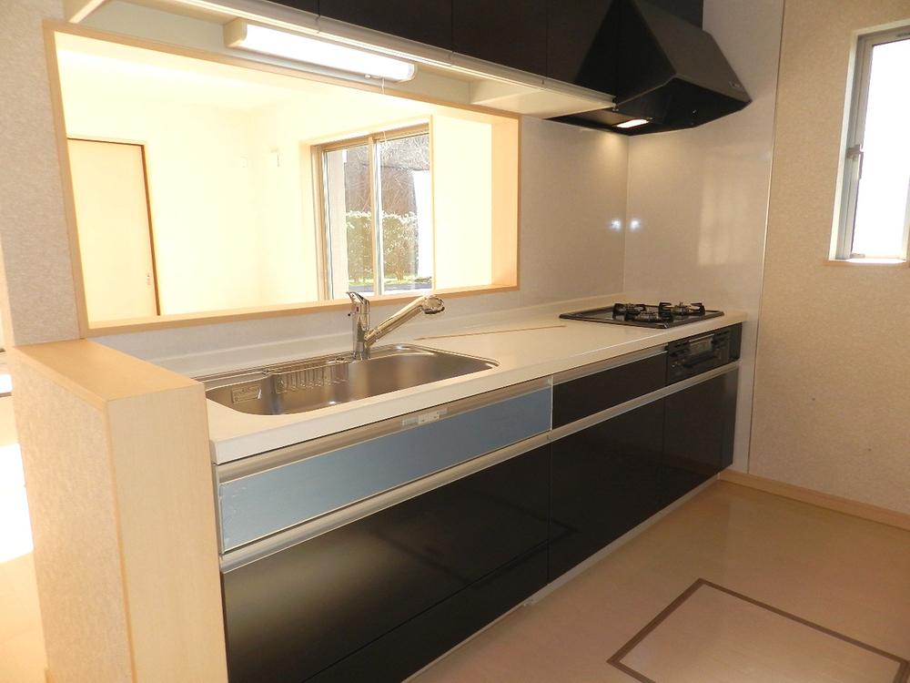 Kitchen. Local (12 May 2013) Shooting