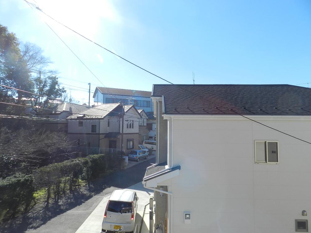 View photos from the dwelling unit. View from the site (December 2013) Shooting