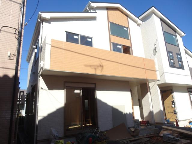 Local appearance photo. November shooting local 27.3 million yen