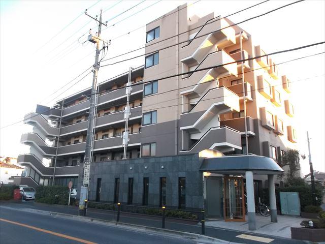 Local appearance photo. Local (11 May 2013) Shooting