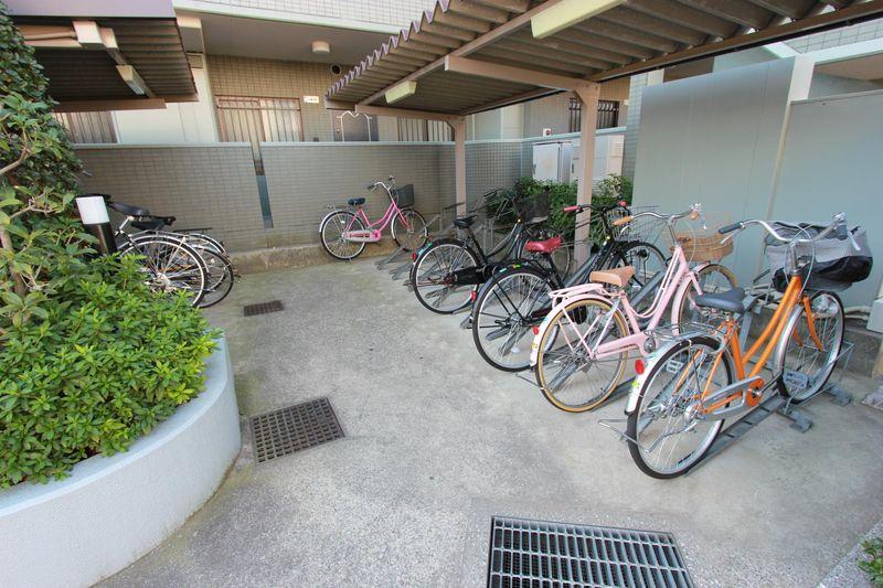 Other local. Bicycle-parking space