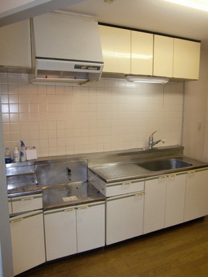 Kitchen. The kitchen is large and convenient.