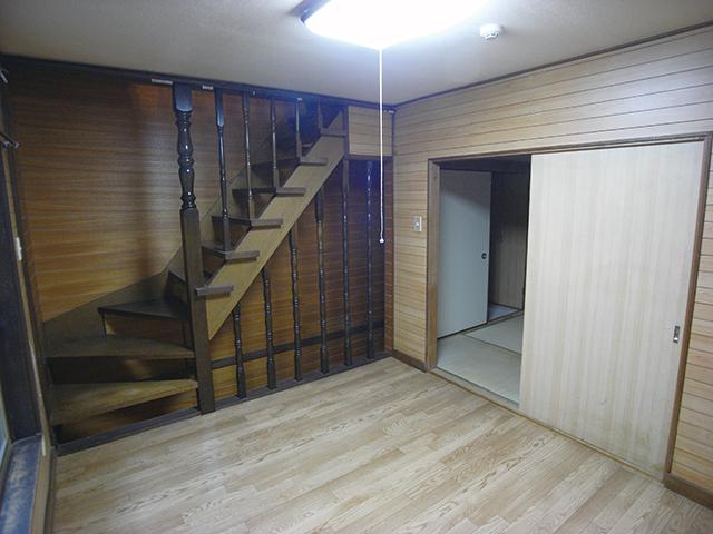 Non-living room. Western-style 5.2 Pledge