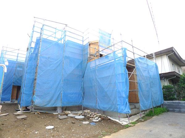 Local appearance photo. 1 Building