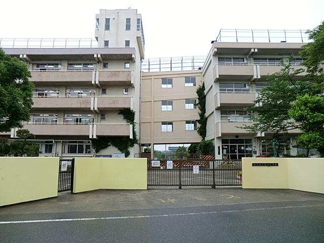 Primary school. 520m until Ichikawa City north Elementary School