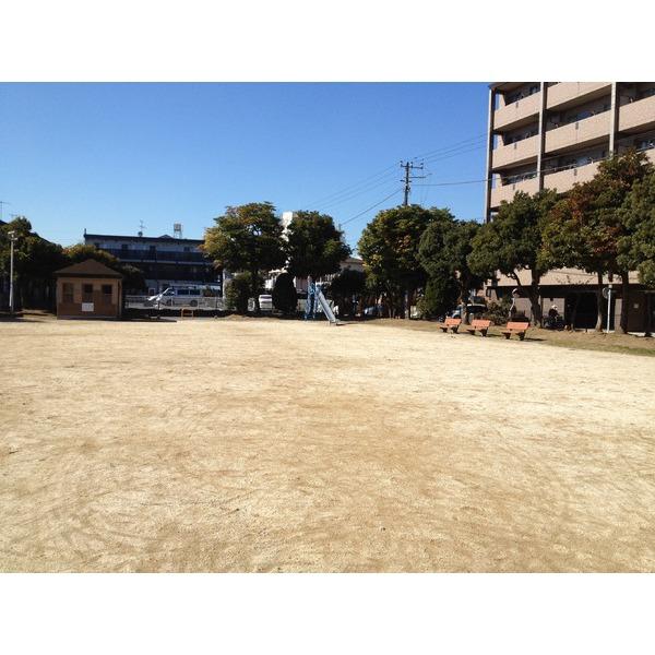 park. 627m until Gyotokuekimae park