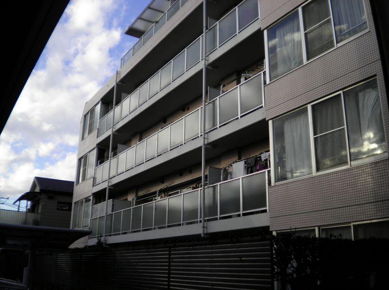 Local appearance photo