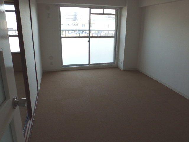 Living. Indoor (11 May 2013) Shooting