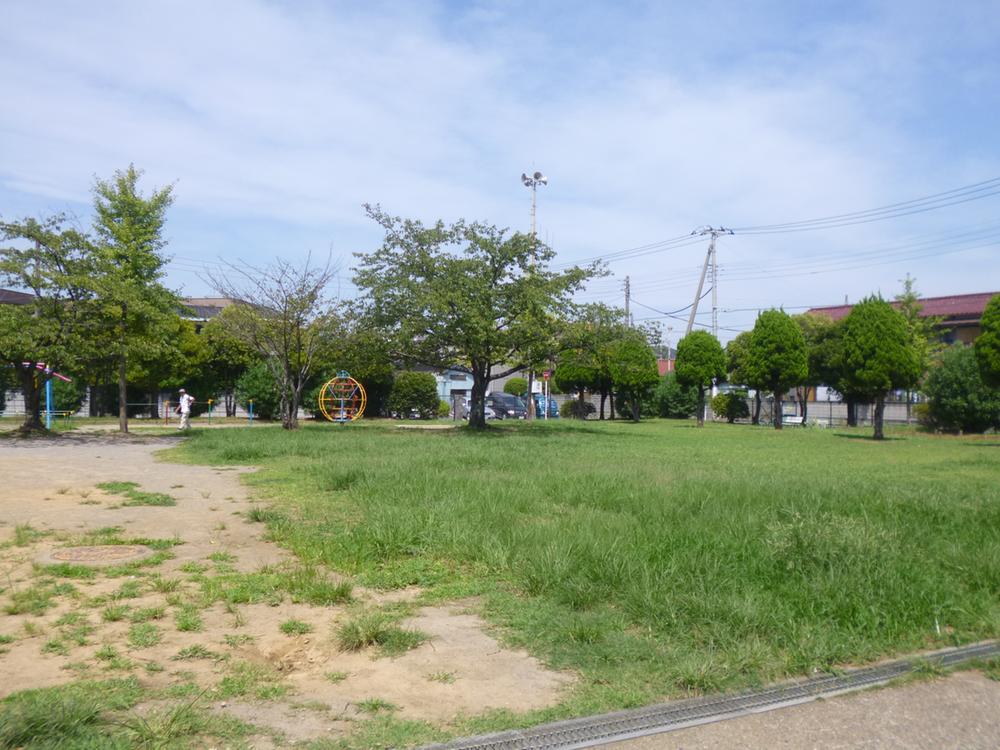 park. 150m until Oshikiri park