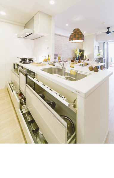 The open-minded counter kitchen, Adopt a variety of storage. Dishwasher also standard equipment