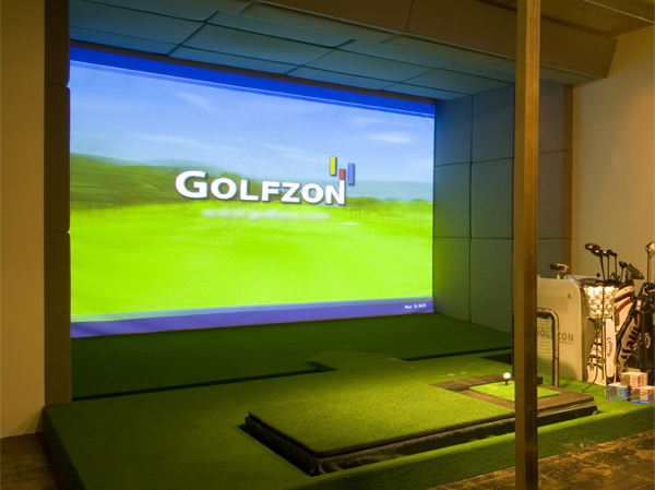 Shared facilities.  [Multiplayer Room] golf, Movie, Karaoke is fun Mel is among the dwelling. Including the simulation golf to about 150 courses world can enjoy, Moviegoing, Karaoke, etc. is fun Mel, Equipped with a large screen "Multiplayer Room". It will increase the daily life to the more rich and special one. (Multiplayer Room Rendering)