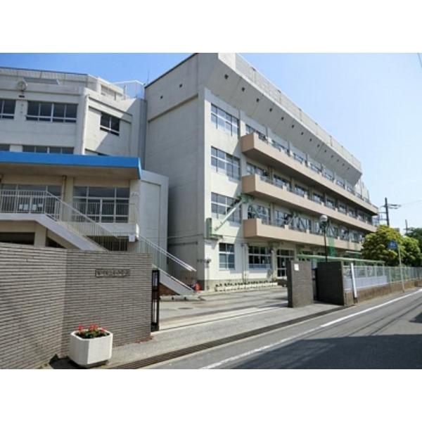 Primary school. 517m until Ichikawa City Kou Elementary School