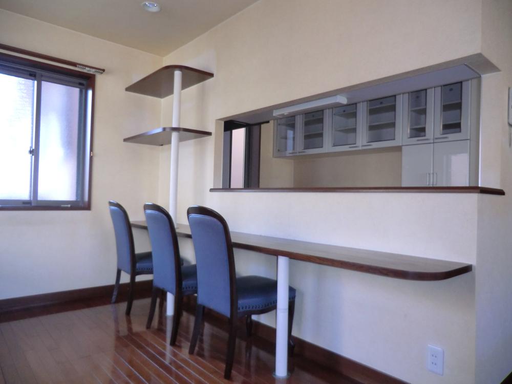Non-living room. With a counter table dining (September 2013) Shooting