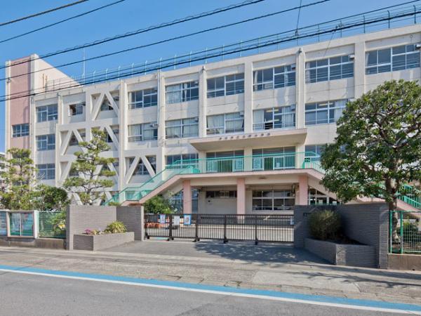 Primary school. Up to elementary school 1200m 2013 / 03 / 15 shooting Ichikawa City Ohno Elementary School