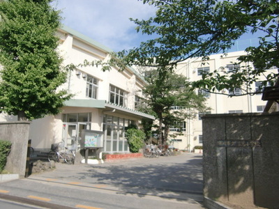 Junior high school. Nobuatsu up to elementary school (junior high school) 500m