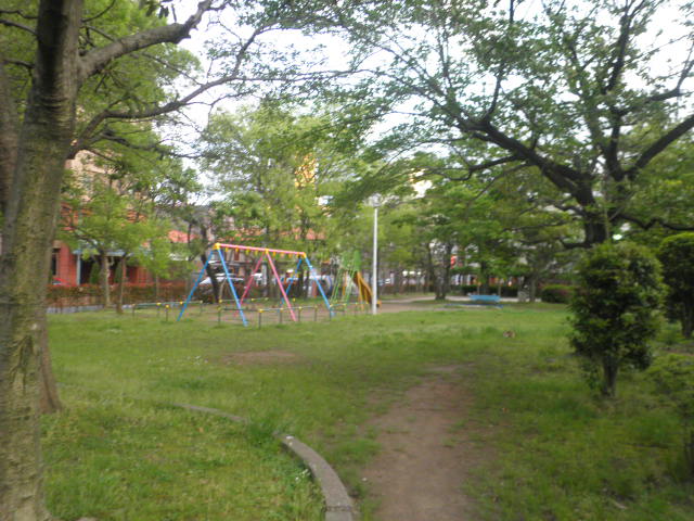 park. 240m until Gyotokuekimae park (park)