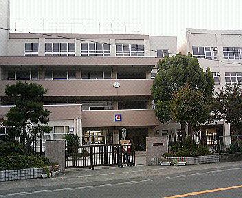 Primary school. 523m until Ichikawa City wealth Mihama Elementary School