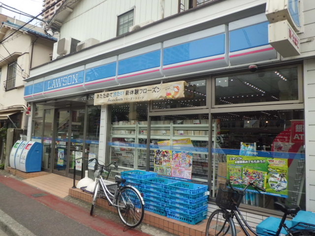 Convenience store. Lawson Ichikawa Station south exit shop until the (convenience store) 214m