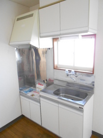 Kitchen.  ☆ Bright kitchen There happy small window ☆