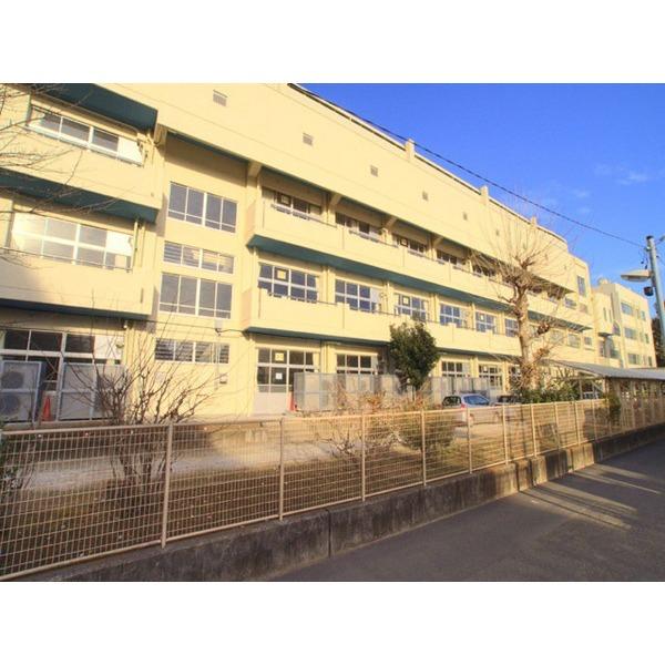 Junior high school. 824m until Ichikawa Municipal sixth junior high school
