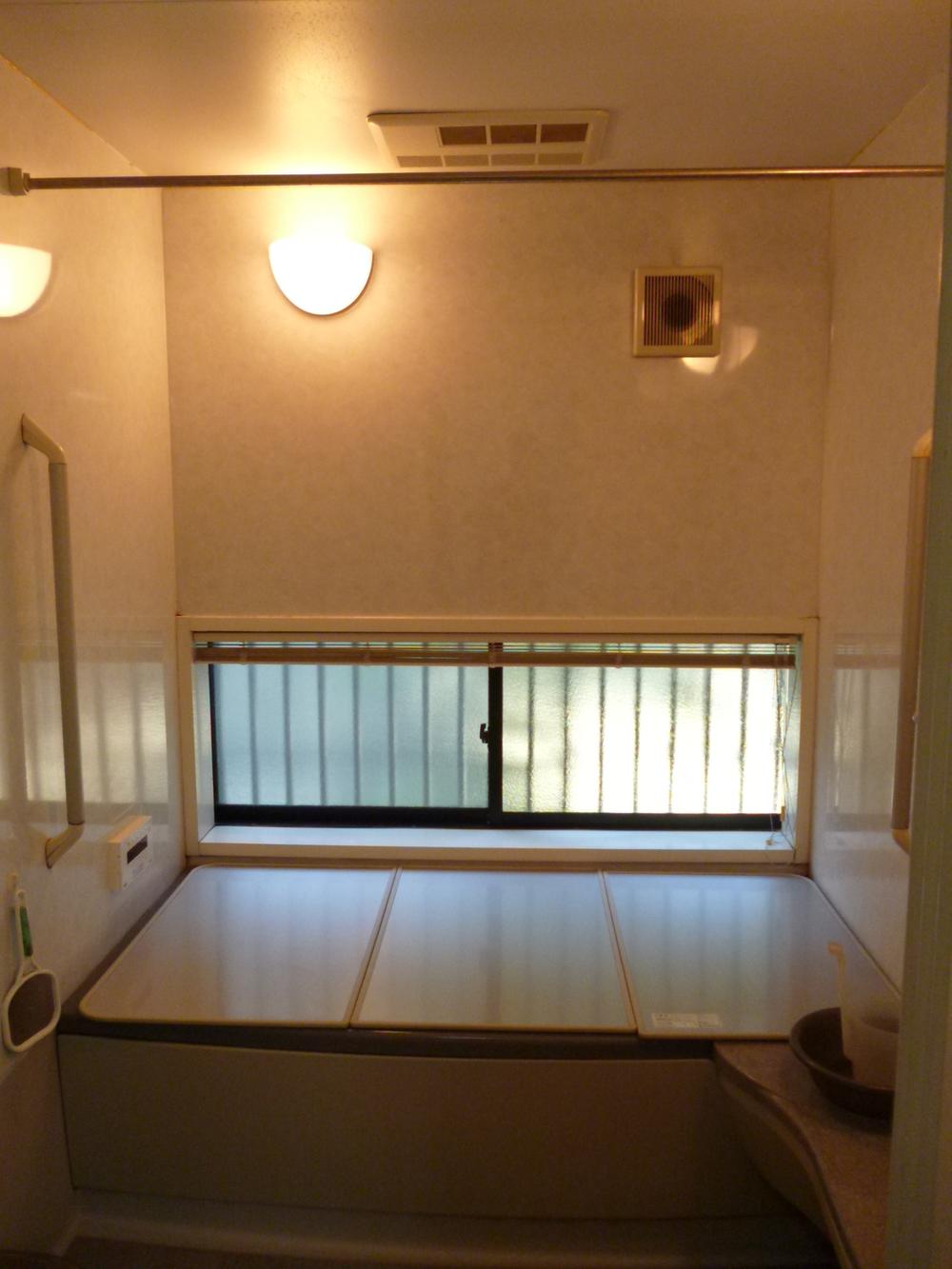 Bathroom. Indoor (11 May 2012) shooting