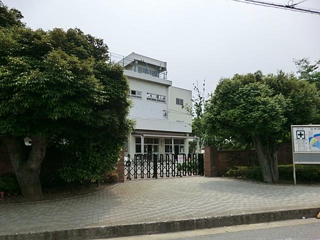 Primary school. Ichikawa City Minamigyotoku to elementary school 400m