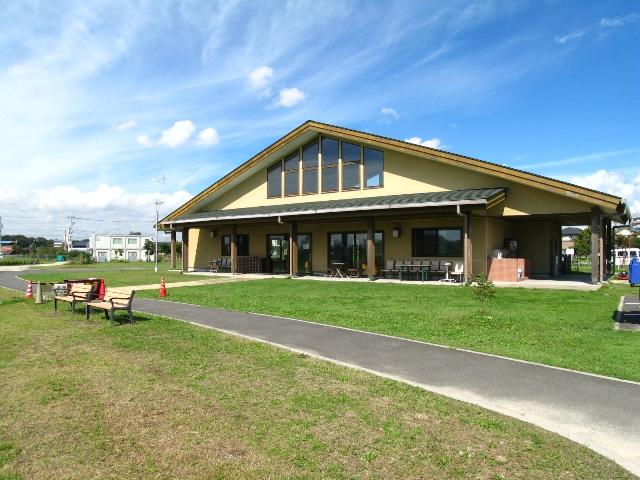 park. Ogashiwa River 1060m until the first adjustment pond green space