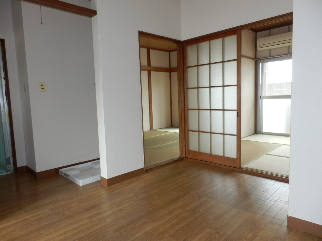 Living and room